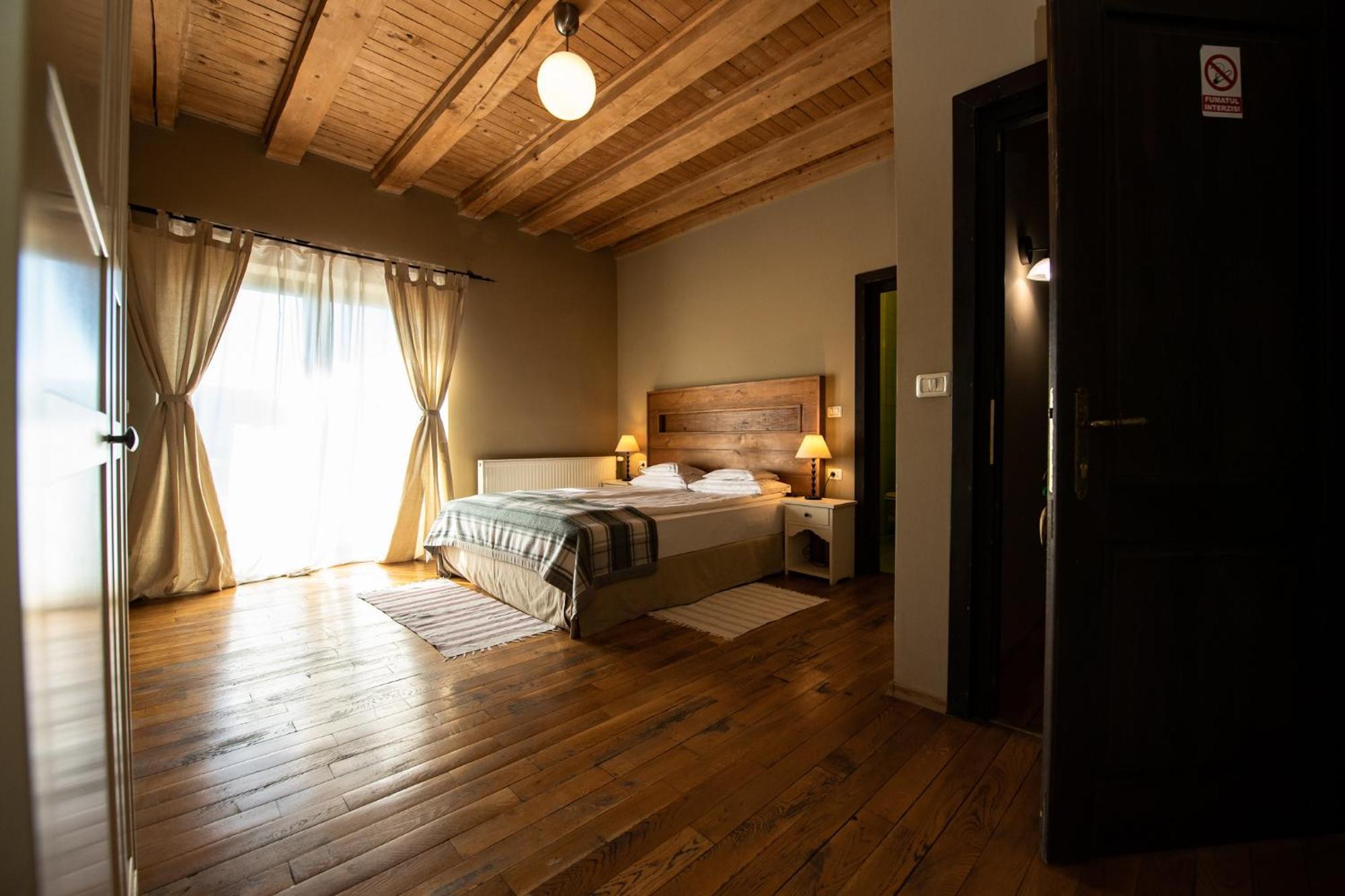 ואמה Bucovina Lodge Pension מראה חיצוני תמונה